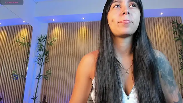 freyja sweet  online show from 10-12-25, 11:31