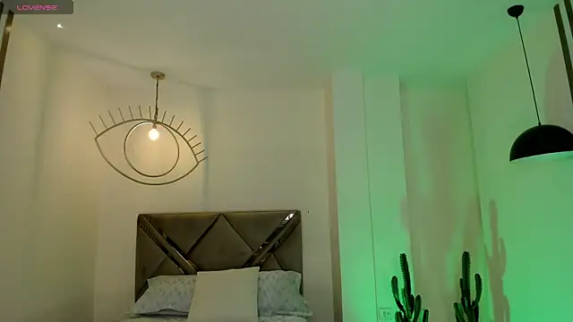 IsabellaMoreau online show from 02-21-26, 07:48