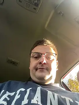 Snapshot of akskdkdjdkd chatting on 10-25-25, 01:29 akskdkdjdkd online show from 10-25-25, 01:29