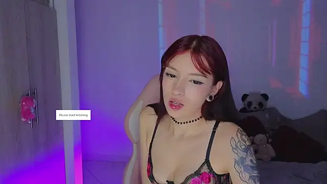 Snapshot of Moonlightt_21 chatting on 11-23-25, 10:20 Moonlightt 21 online show from 11-23-25, 10:20