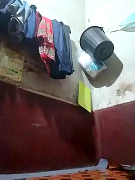 Snapshot of CatchingBouquet chatting on 09-30-25, 01:49 CatchingBouquet online show from 09-30-25, 01:49