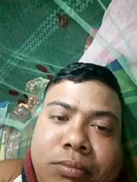 Snapshot of CatchingBouquet chatting on 11-17-25, 04:46 CatchingBouquet online show from 11-17-25, 04:46