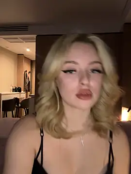 SexyEvaLips online show from 05-15-26, 05:42