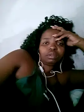 ShySexyBaddiexx online show from 03-13-26, 07:15