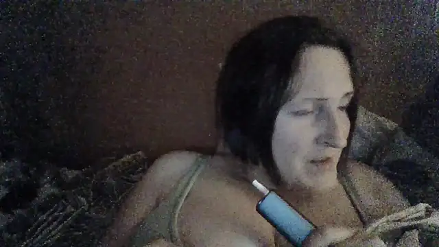 Snapshot of AllaSowinskaya chatting on 09-23-25, 03:37 AllaSowinskaya online show from 09-23-25, 03:37