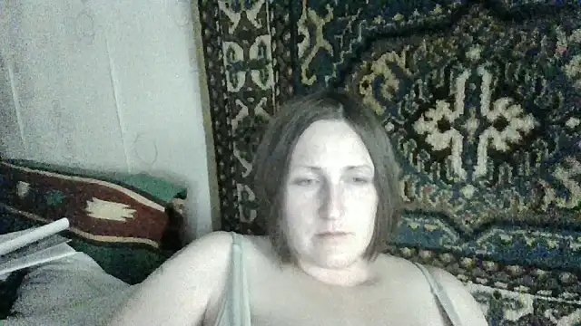 Snapshot of AllaSowinskaya chatting on 10-14-25, 06:20 AllaSowinskaya online show from 10-14-25, 06:20