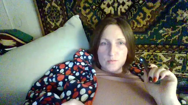 Snapshot of AllaSowinskaya chatting on 10-24-25, 06:48 AllaSowinskaya online show from 10-24-25, 06:48