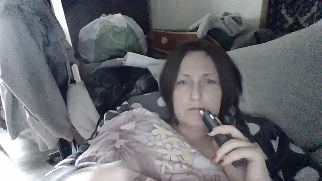 Snapshot of AllaSowinskaya chatting on 10-29-25, 09:33 AllaSowinskaya online show from 10-29-25, 09:33