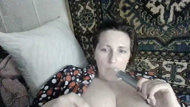 Snapshot of AllaSowinskaya chatting on 12-01-25, 09:42 AllaSowinskaya online show from 12-01-25, 09:42