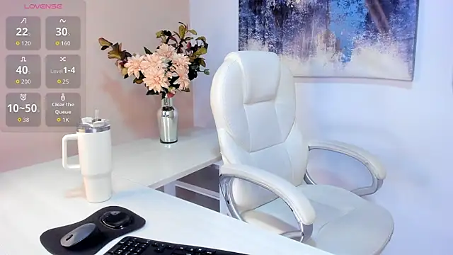 Snapshot of biianca_rose chatting on 06-05-26, 12:39 biianca rose online show from 06-05-26, 12:39