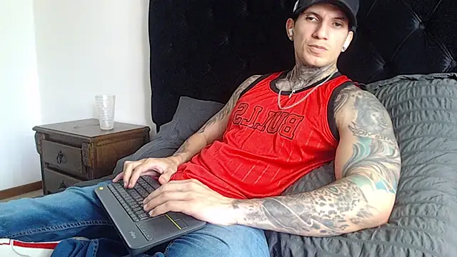 Shane Clay online show from 01-06-26, 06:44