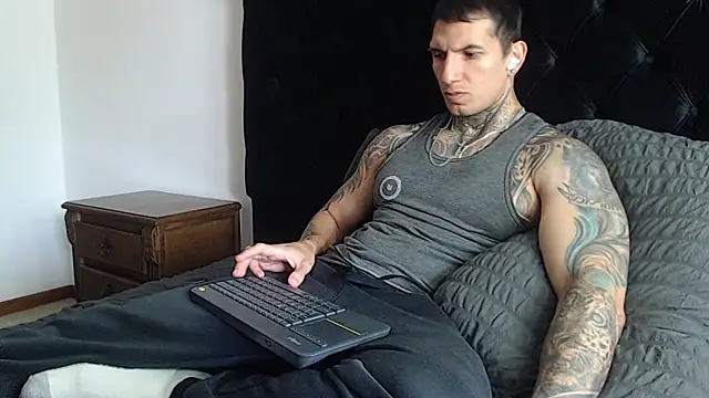 Shane Clay online show from 01-12-26, 06:24