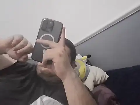 Snapshot of fanalistfinan chatting on 09-15-25, 06:13 fanalistfinan online show from 09-15-25, 06:13