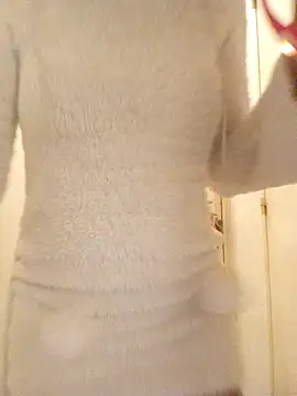 Snapshot of Oulola777 chatting on 11-19-25, 05:46 Oulola777 online show from 11-19-25, 05:46