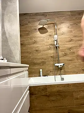 Snapshot of knyazi chatting on 10-17-25, 06:16 knyazi online show from 10-17-25, 06:16