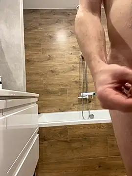 Snapshot of knyazi chatting on 11-14-25, 07:40 knyazi online show from 11-14-25, 07:40