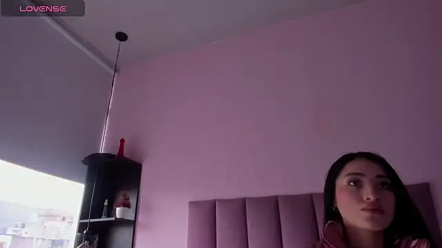 Snapshot of violet_myerrs chatting on 10-08-25, 12:36 violet myerrs online show from 10-08-25, 12:36