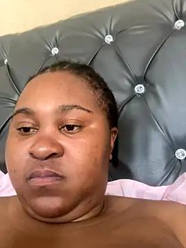 Snapshot of ChubbyAssyiyer chatting on 10-27-25, 09:57 ChubbyAssyiyer online show from 10-27-25, 09:57