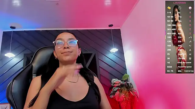 zoe martins  online show from 12-19-25, 05:42