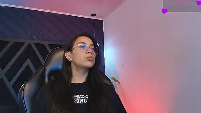 zoe martins  online show from 03-05-26, 05:20