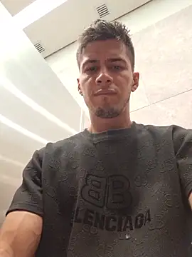 Snapshot of piterrr_hot chatting on 01-09-26, 04:32 piterrr hot online show from 01-09-26, 04:32