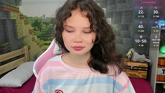 EmilyChaves online show from 09-10-25, 06:08