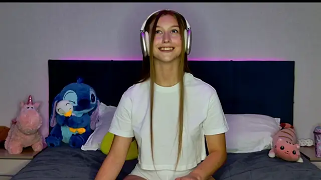 MissEmilyMiller online show from 09-29-25, 06:24