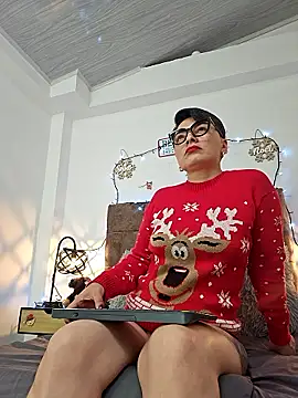 Daniela Leonn online show from 12-04-25, 07:33