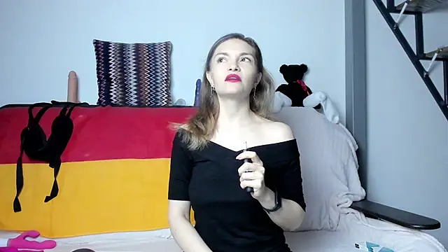 Katherine Twilight online show from 12-12-24, 03:27