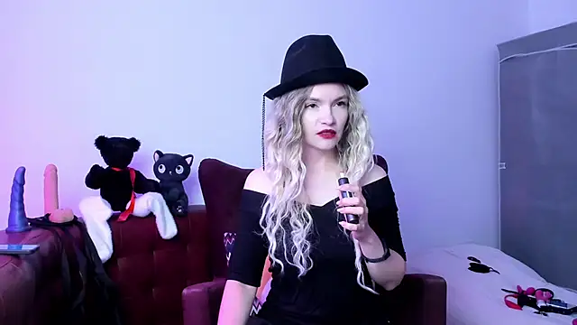 Katherine Twilight online show from 09-18-25, 03:36