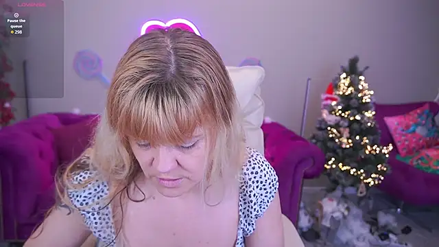 BellaLaPetit online show from 01-08-26, 01:35