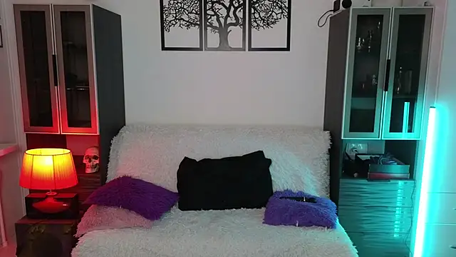 Lila West online show from 01-25-25, 04:35