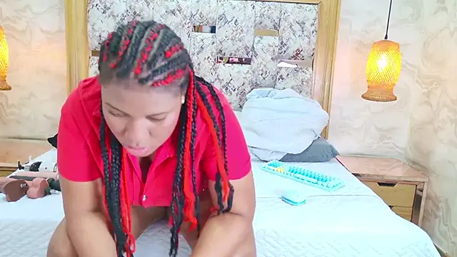 ZOLEY WATSON online show from 11-25-25, 03:06