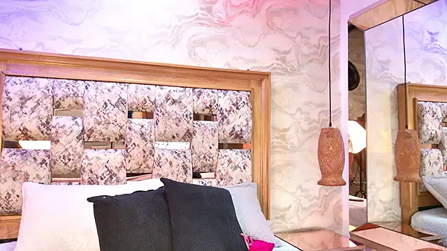 ZOLEY WATSON online show from 02-27-26, 03:06