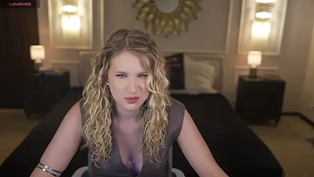 Scarlett Sweet054 online show from 04-18-26, 02:54