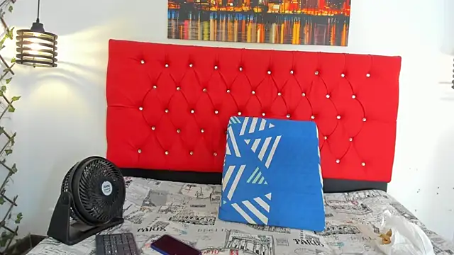 carolinacrus01 online show from 11-03-25, 02:51