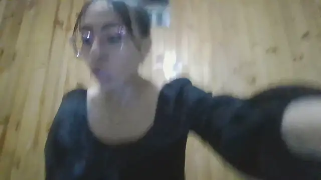 Roselingalvis13 online show from 10-05-25, 02:54