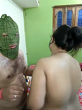 SwatiCam online show from 09-30-25, 05:18