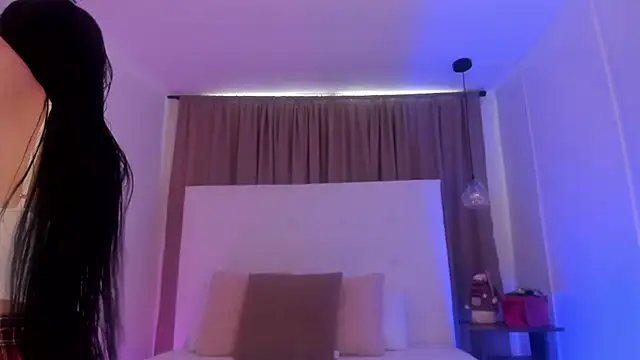 Snapshot of M0lly_Beckers chatting on 11-06-25, 02:07 M0lly Beckers online show from 11-06-25, 02:07