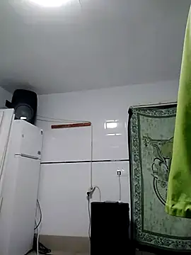 Snapshot of Zk1980 chatting on 10-21-25, 09:04 Zk1980 online show from 10-21-25, 09:04