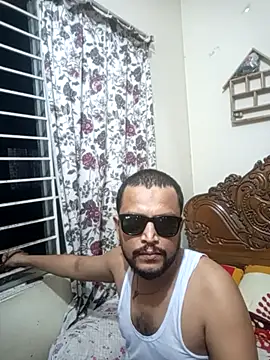 Snapshot of bhaijaan66 chatting on 09-16-25, 07:15 bhaijaan66 online show from 09-16-25, 07:15