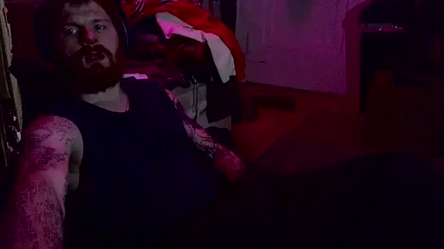 Snapshot of Magnetic127 chatting on 12-18-25, 09:04 Magnetic127 online show from 12-18-25, 09:04