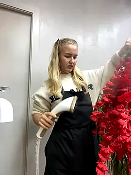 CandyVice online show from 09-30-25, 05:18