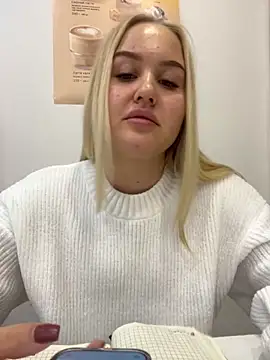 CandyVice online show from 11-21-25, 05:11