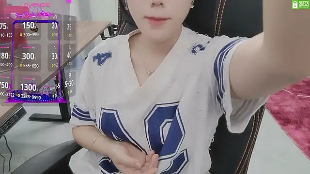 HanaYourlove online show from 03-22-26, 04:05