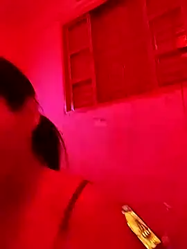 Snapshot of Kellye_hotTs chatting on 11-05-25, 11:05 Kellye hotTs online show from 11-05-25, 11:05