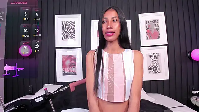 chiara evanns online show from 10-07-25, 11:18