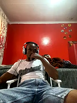 BaggyDirt online show from 10-27-25, 03:49