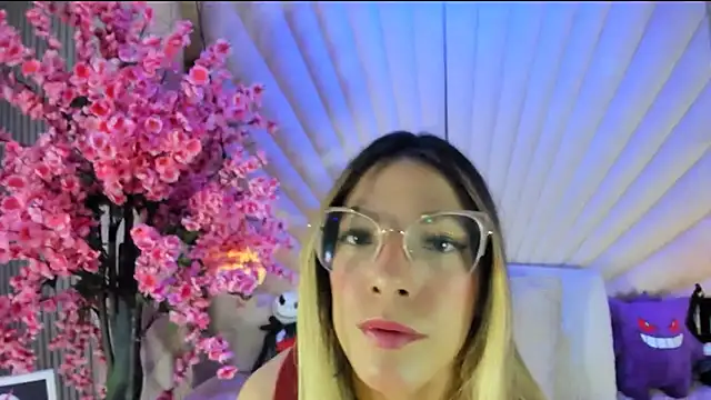 VesperVelvet online show from 03-25-26, 04:40