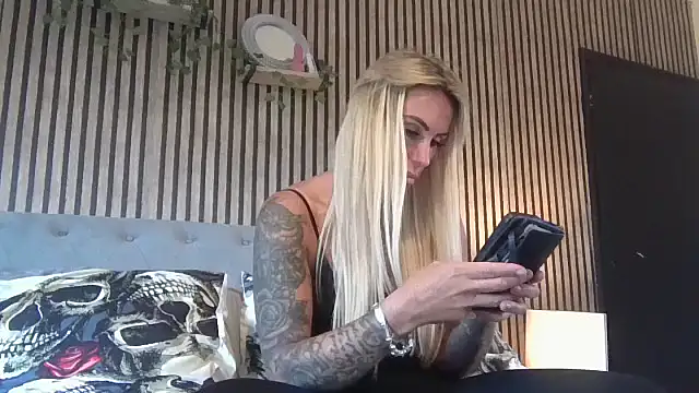 poppyinga1 online show from 09-12-25, 05:35